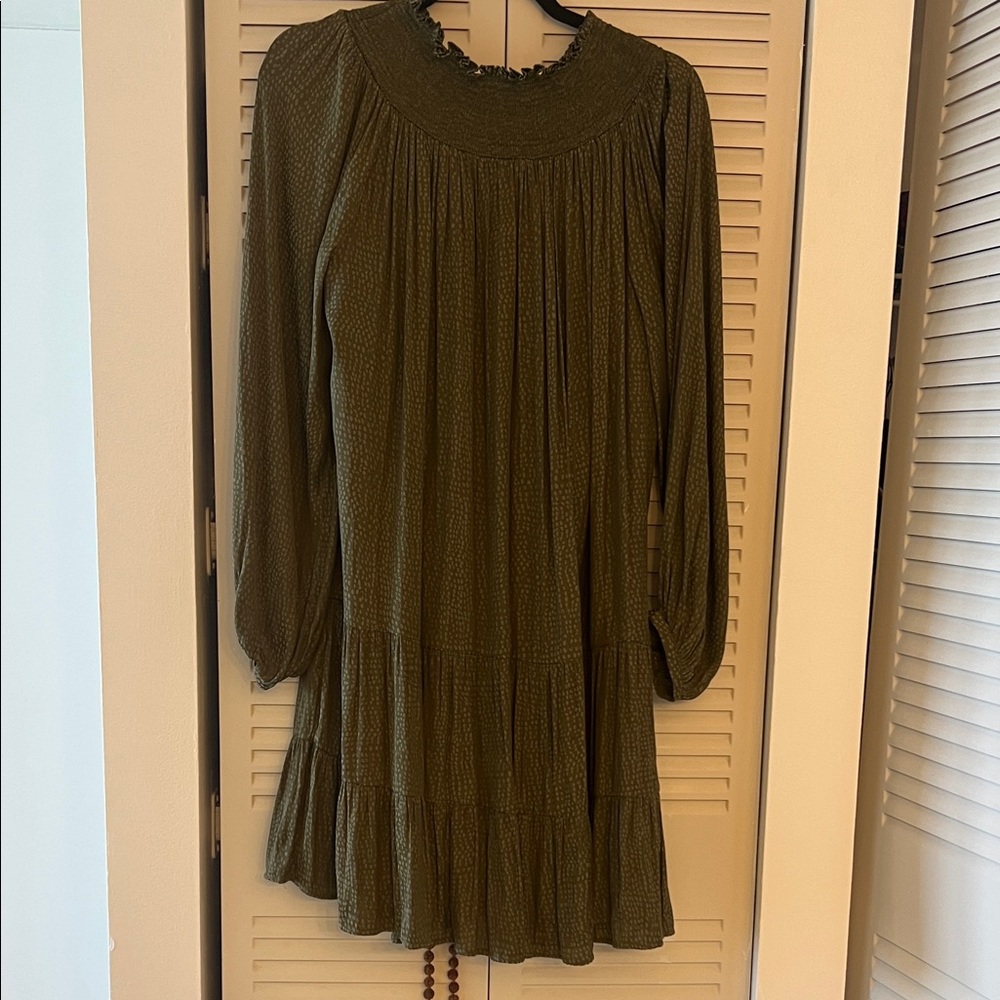 Elegant Olive Green Long Sleeve Dress
